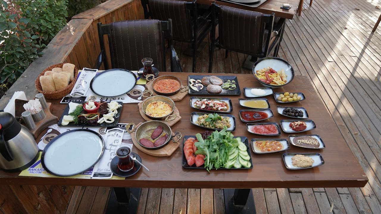 Arafta Cafe & Restaurant