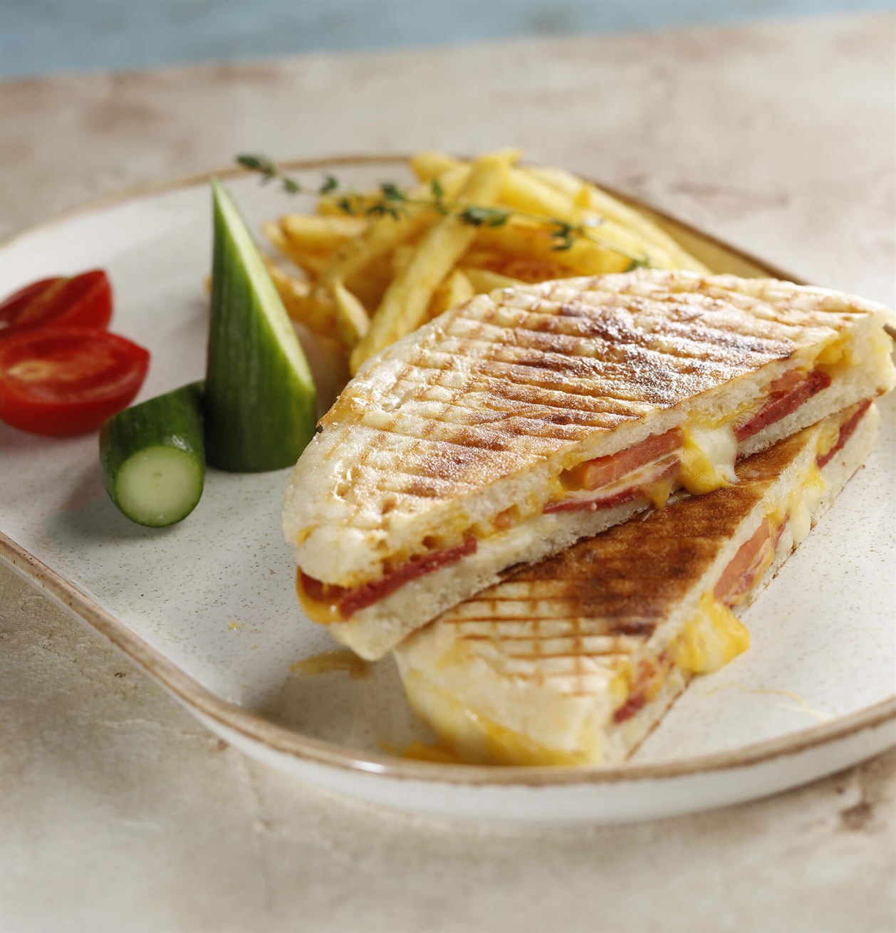 STEAK ARAFTA SPECIAL BAZLAMA TOST